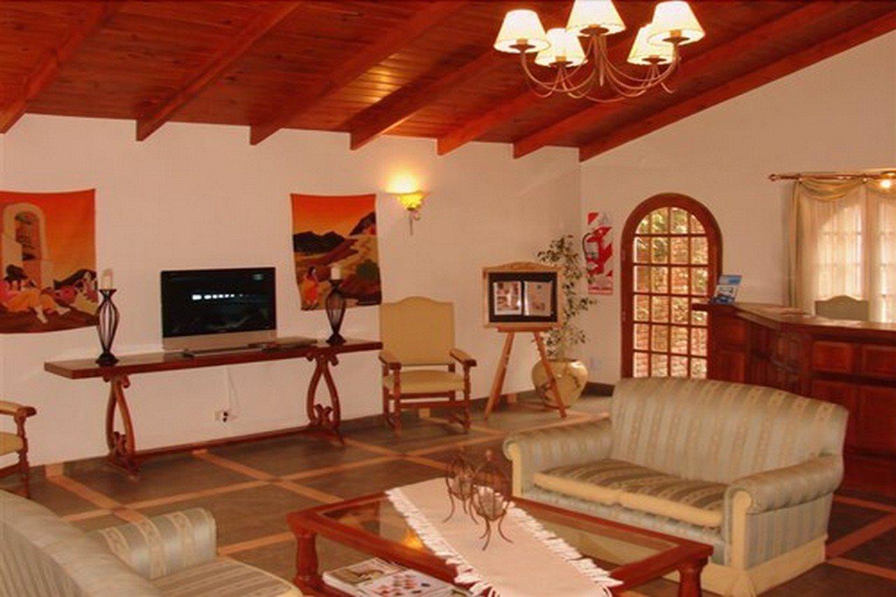 Apart Hotel Libertador El Calafate Exterior photo