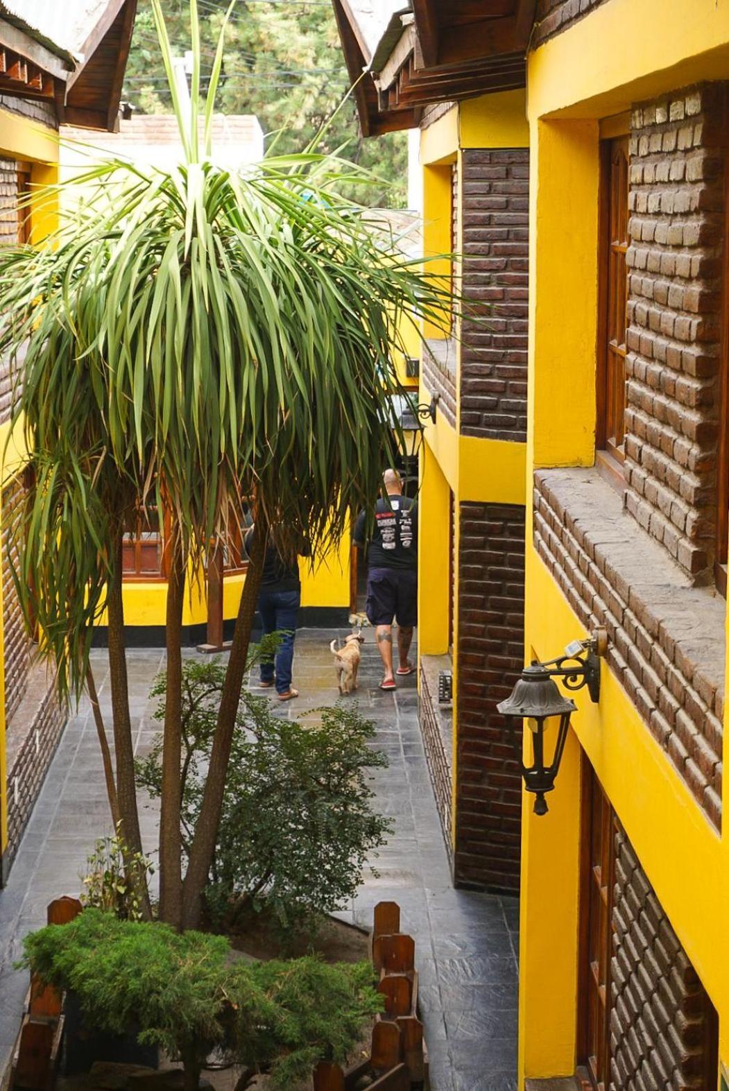 Apart Hotel Libertador El Calafate Exterior photo