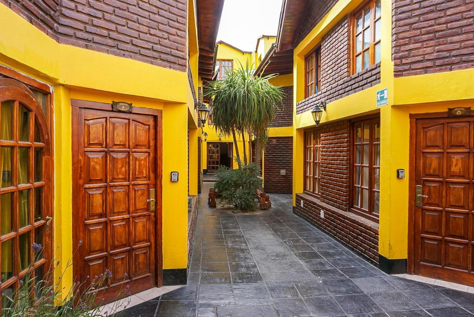Apart Hotel Libertador El Calafate Exterior photo